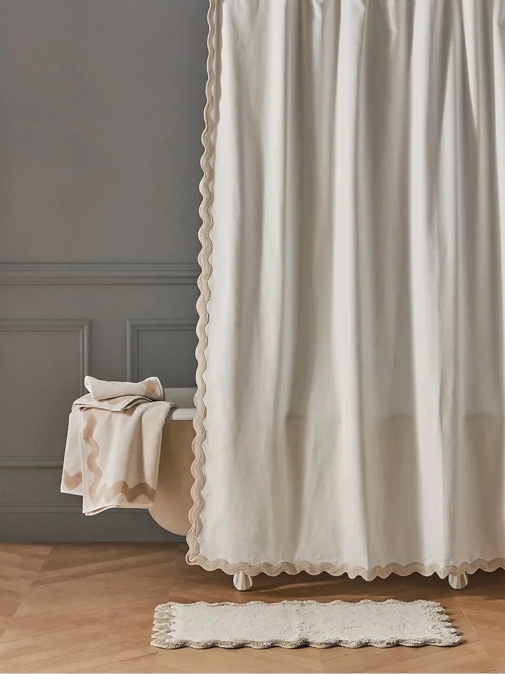 Maeve by Anthropologie Scalloped Cotton Bath Mat